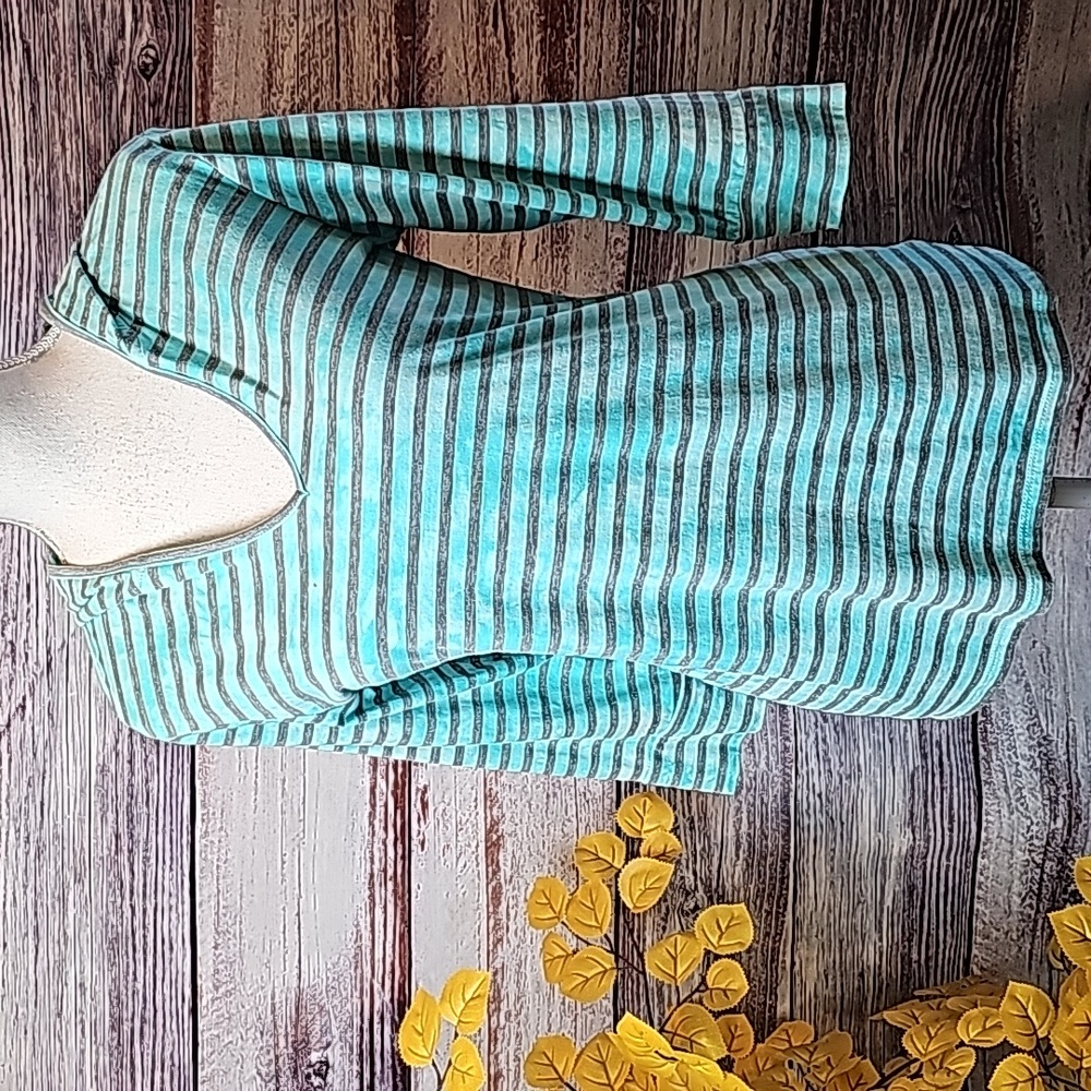 NEW STYLE & CO SPORT MINT GREEN 3/4 SLEEVE PULLOVER HOODED TEE